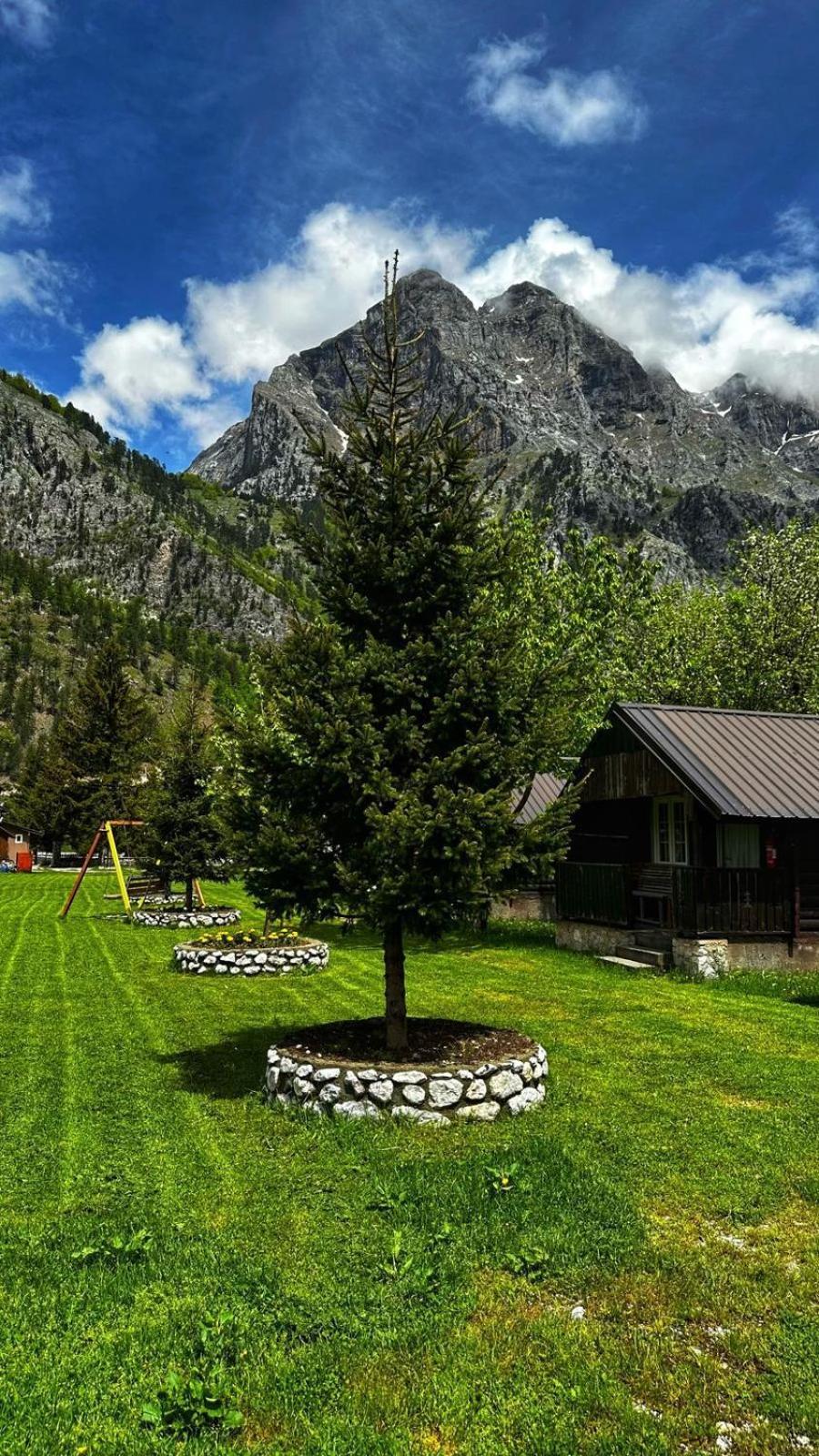 Hotel Tradita Валбона Экстерьер фото