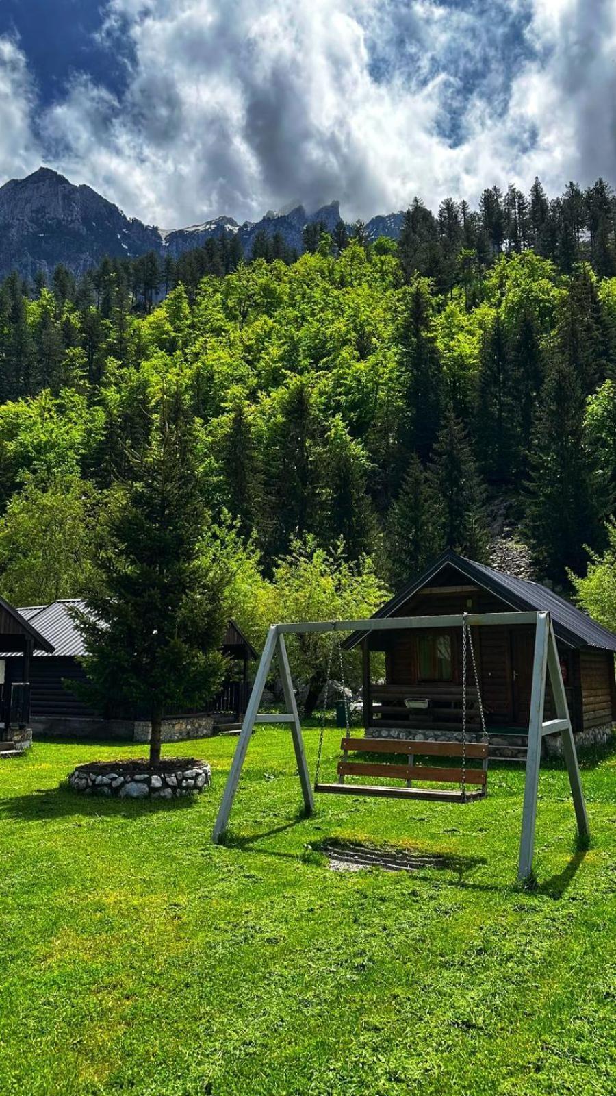Hotel Tradita Валбона Экстерьер фото